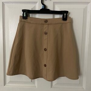 Izod Tan Button-Front Skirt